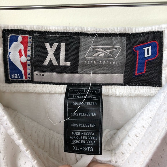Vintage Detroit Pistons team shorts - Picture 3 of 7